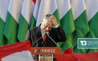 Migrantská banková karta teroristovi? Orbánov Fidesz položil nepríjemnú otázku eurokomisii