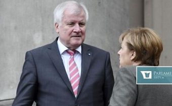 Seehofer po prvý raz po voľbách v Bavorsku pripustil možnosť odchodu z čela CSU