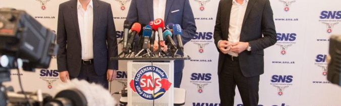 Danko chce rozpustiť Slovenských brancov, o bezpečnostných rizikách Nočných vlkov nemá informácie