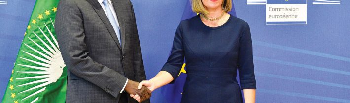 A vítězem voleb v Zimbabwe se stává… Čína! A Globalisté! Obilnice Afriky, která jako první provedla genocidu bílého člověka, jako první porazila dolar ve prospěch juanu. Likvidace Izraele je cestou, jak obojího docílit i v severní Africe, na Blízkém východě a především v Evropě