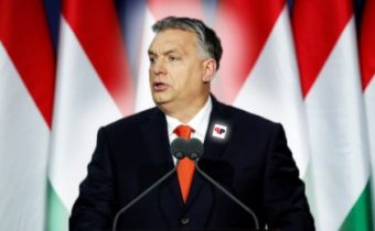 Unijní marxisté trestají Maďarsko: Málo duhové, málo pokrokové, neváží si Sorose. Skvělý Orbánův projev v kukaččím hnízdě. Naruší volby do EP unijní totalitu? Budapešť bojuje i za Prahu