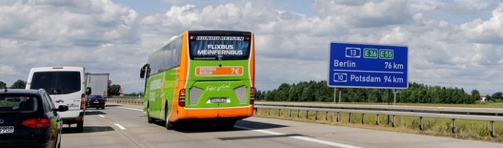 Německo školí migranty jako řidiče pro autobusy veřejné dopravy