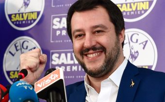 Preferencie Salviniho strany Liga Severu stále rastú