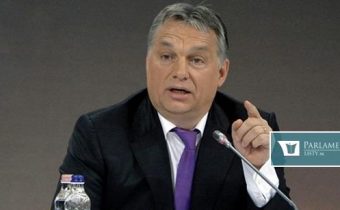 Orbánova strana si udržiava veľký náskok