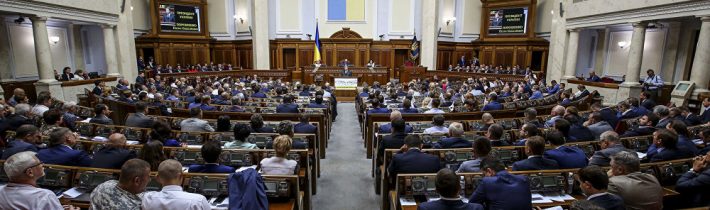 Ukrajinský parlament odhlasoval stanné právo na 30 dní