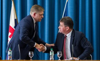 SMER-SD sa údajne zaoberá možnosťou, že by Lajčáka vo funkcii ministra nahradil Fico