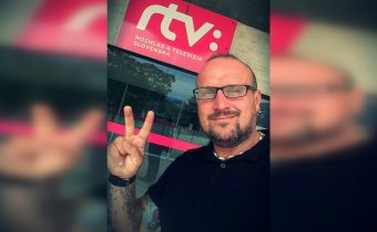 RTVS opätovne podľahla kritike, s kontroverzným redaktorom Ďurkovičom bude naďalej spolupracovať