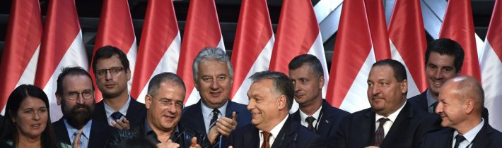 Preferencie Orbánovho Fideszu v Maďarsku rastú
