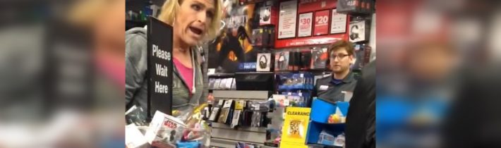 VIDEO: Prodavač oslovil zmalovaného transgendera ”pane” a začalo peklo