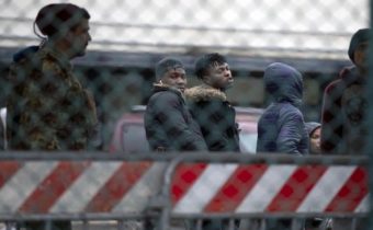 Talianska vláda uzatvorí najväčšie zariadenie pre migrantov