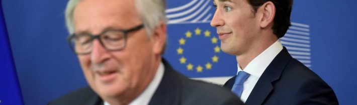 Juncker ocenil rakúske predsedníctvo v EÚ, okrem postoja k migračnému paktu OSN