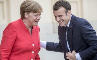 Elyzejská zmluva 2.0 pod taktovkou Macrona a Merkelovej eroduje suverenitu členských krajín EÚ