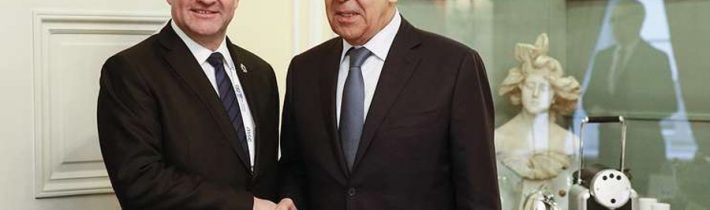 Lavrov na stretnutí s Lajčákom kritizoval Facebook kvôli blokovaniu účtov televízie RT