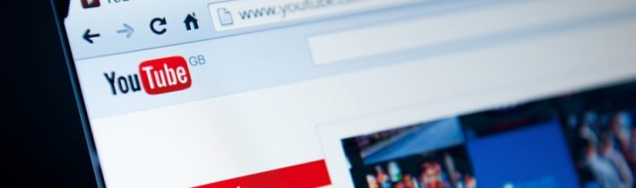 YouTube prestane odporúčať videá s konšpiračnými teóriami