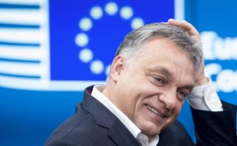 Európski ľudovci pozastavili členstvo Orbánovmu Fideszu za kritiku, prisťahovalectva, Junckera a Sorosa