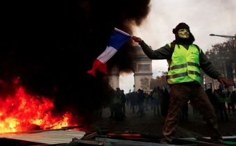 Francúzsky Senát prijal tzv. protivandalský zákon namierený proti protestujúcim občanom