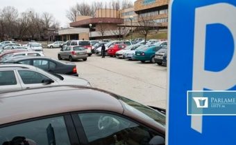 V Petržalke sa mení systém parkovania. Pozrite si, ako to bude fungovať po novom