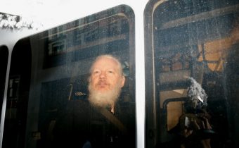Assange preukazuje symptómy psychologického mučenia, vyhlásil expert OSN po návšteve vo väzení