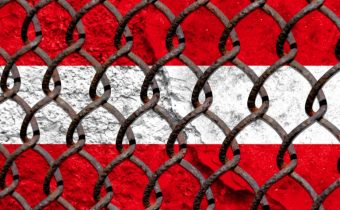 V Rakúsku zatkli migranta z Iraku po sérii jeho podpaľačských útokov