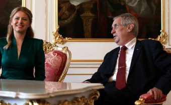 VIDEO: Čaputová sa v Prahe stretla so Zemanom, český prezident ocenil bezkonfliktnosť rokovania