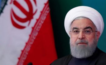 Rúhání: Spor medzi USA a Iránom sa vyrieši najprv zrušením protiiránskch sankcií