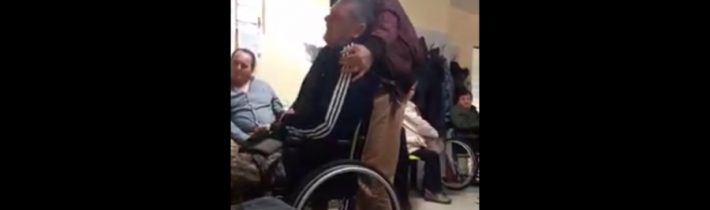 VIDEO: Pacient sa v skalickej nemocnici zvíjal od bolesti pred ambulanciou, personál ho nechal čakať pred dverami