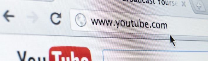 YouTube zakázal videa popírajíci holokaust