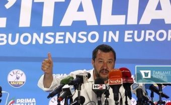 Salvini si mädlí ruky. Schválili "bič" na lode s migrantmi. Kapitáni, pozor!