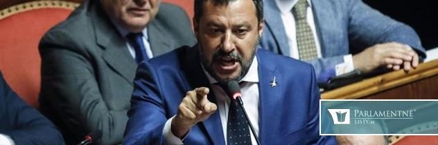 Matteo Salvini chce predčasné voľby. Pozrite sa, čo predviedol v talianskom parlamente