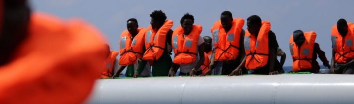 Stovky migrantů dorazily na řecký ostrov Lampedusa, dvakrát více než v loňském roce