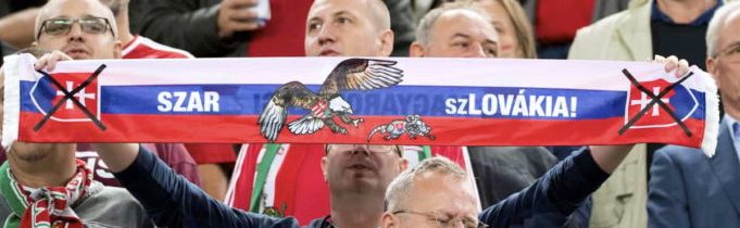 Hanobenie štátnych symbolov na futbalovom zápase v Budapešti