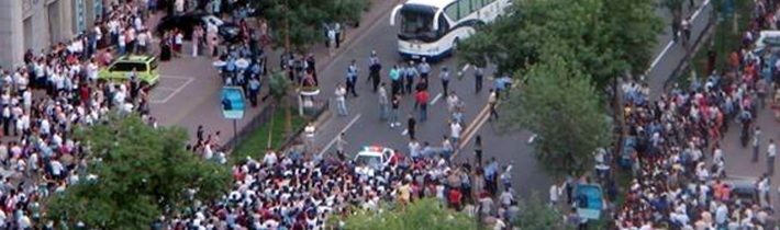 Napätie medzi Čínou a Britániou sa stupňuje. Porušovanie ľudských práv v súvislosti s Ujgurmi je vraj “neslýchané”