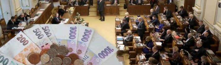 Sněmovna hlasy poslanců ANO, ČSSD a KSČM schválila zvýšení letošního schodku státního rozpočtu na rekordních 500 miliard korun