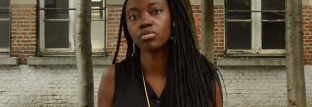 „Všichni běloši jsou rasisté,“ tvrdí černá aktivistka a bývalá poradkyně belgické Vlámské rady mládeže