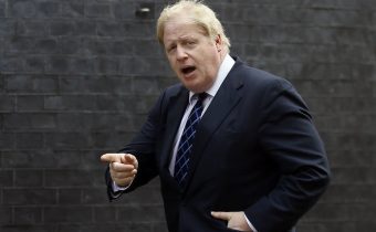 Británia: Johnson investuje desať miliónov libier do kampane proti obezite