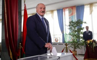 Voľby v Bielorusku vyhral Lukašenko