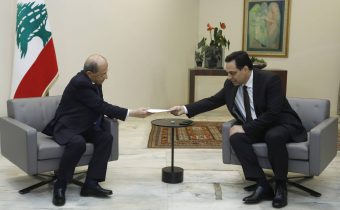 Libanonský prezident prijal demisiu vlády Dijába. Ten pripísal zodpovednosť za explóziu “skorumpovanej vládnucej elite”