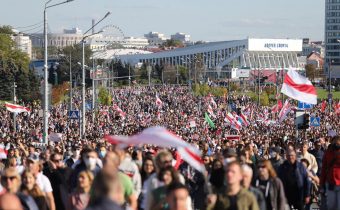 V Bielorusku pri protestoch zadržali viac ako 230 ľudí