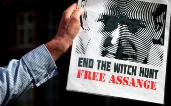 Protiproud: Assange na mučidlech: Zbývá již jen rozčtvrtit? Otevřený dopis Petříčkovi a Vystrčilovi. Ukázat špínu mocných se nevyplácí. Nitky: Proč ho Ekvádor přestal chránit? Když to nejde přes CIA, nastoupí MMF. Rozhodne pondělí