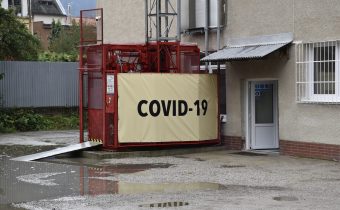 Ružomberská nemocnica opäť spúšťa triediace COVID-19 pracovisko