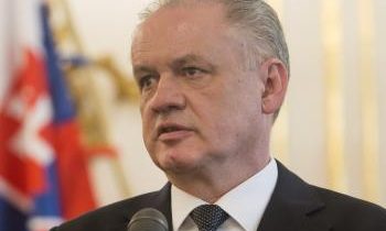 Ústavný súd zastavil konanie v prípade zákona o štátnej službe