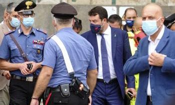 Sicílsky súd odročil predbežné vypočutie Salviniho obvineného zo zadržiavania migrantov