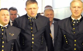Peter Čičmanec komunista kamarát Fica, uhľobarón, oligarcha, Moskovský absolvent, riaditeľ (juliuskovacs1)