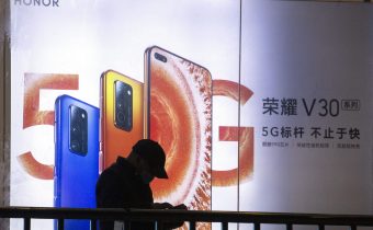 Huawei predáva svoju značku smartfónov Honor inej čínskej štátnej firme