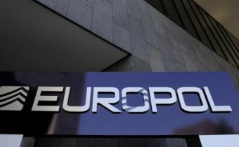 Europol provádí masivní razie proti svobodě projevu v celé EU, včetně Německa, ČR, Francie a Velké Británie