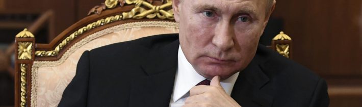 Ruskou vakcínou Sputnik sa už môže dať zaočkovať aj  Putin. Je vhodná aj pre ľudí nad 6O rokov