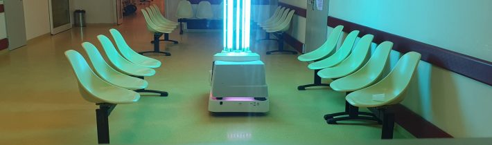 Košice: Nemocnica využíva na dezinfekciu aj robota