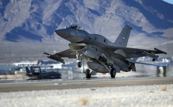 Čínski experti: Americké stíhačky F-35 nakoniec s hanbou odídu z Európy