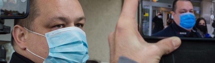 Mikas: Vyhláška má zmysel, len ak sa dodržiava. Keby sme včas vedeli, ako sa vírus prenáša…