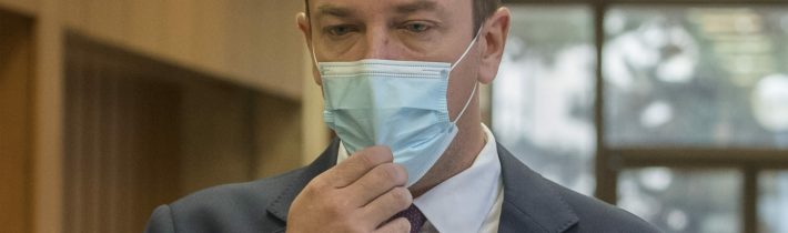 Od polnoci sa zatvoria lyžiarske strediská